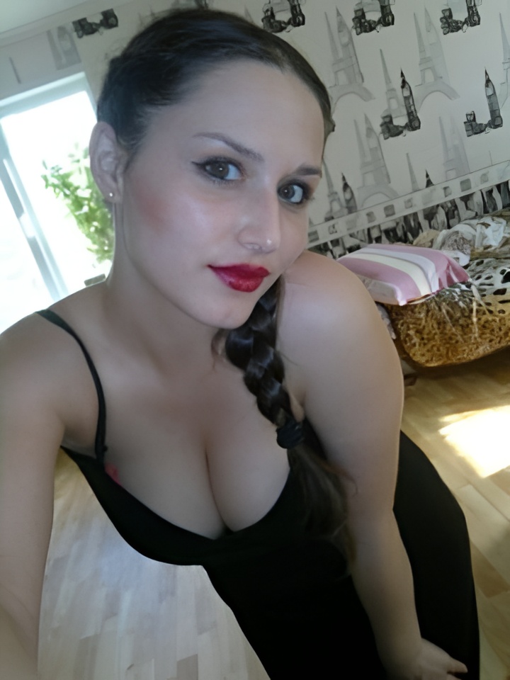 Стелла привлекальеная девушка из Жуковка цена от 4000 руб