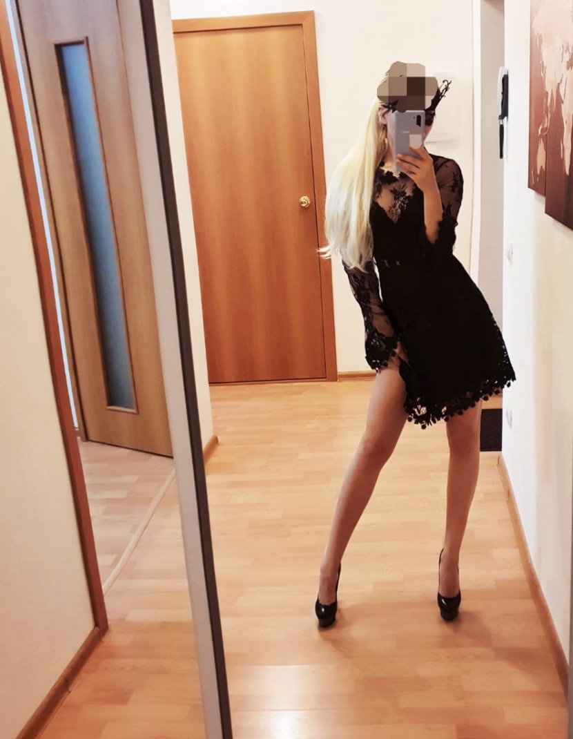 Александра привлекальеная девушка из Жуковка цена от 3000 руб