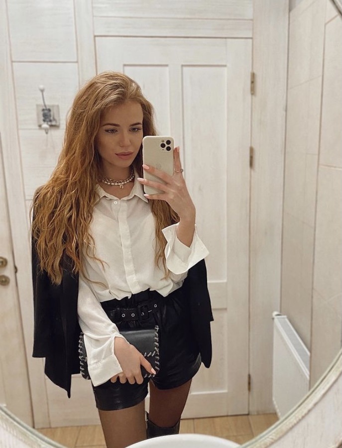 🎥 Оксана привлекальеная девушка из Жуковка цена от 7000 руб