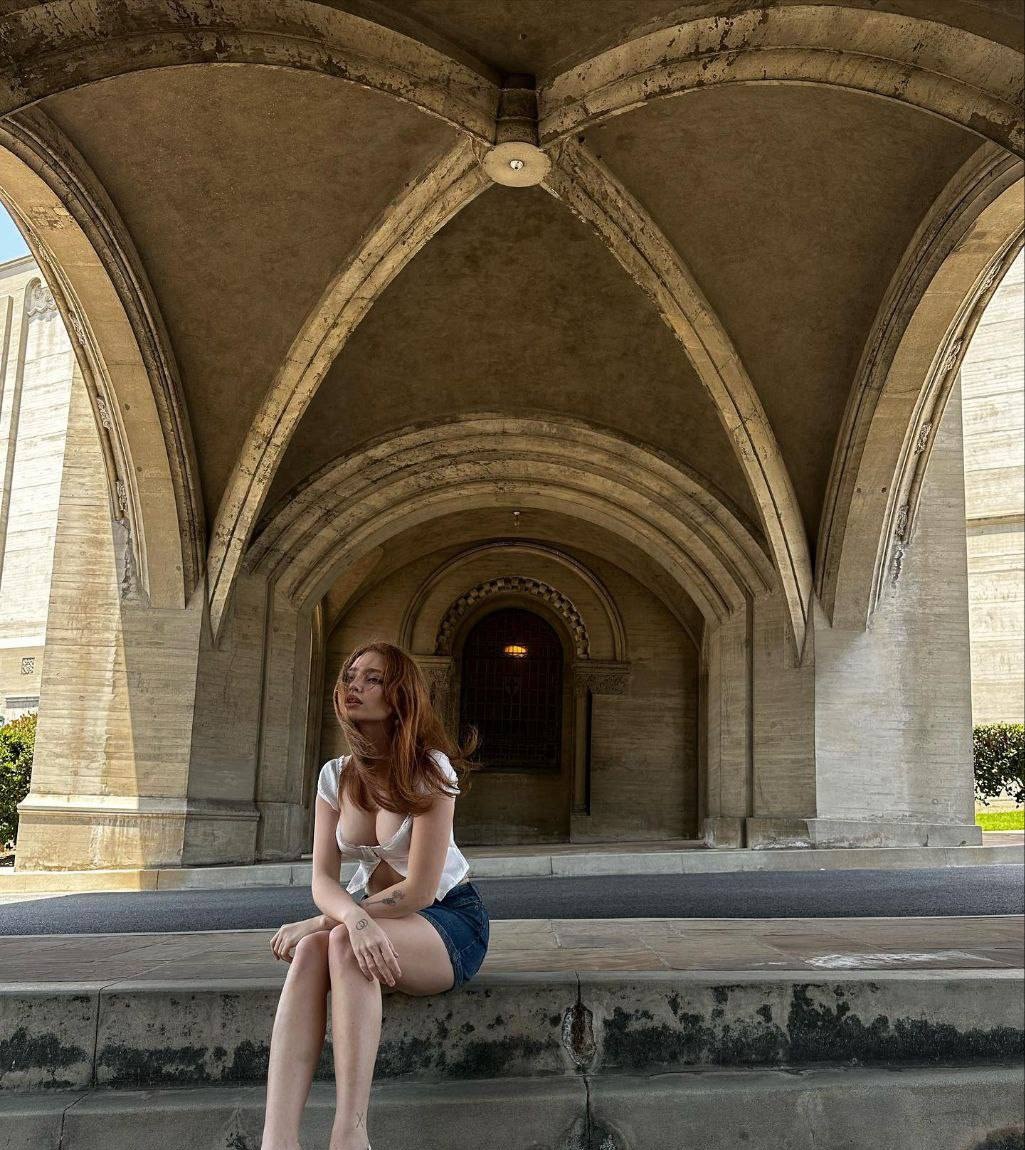 Александра привлекальеная девушка из Жуковка цена от 3000 руб