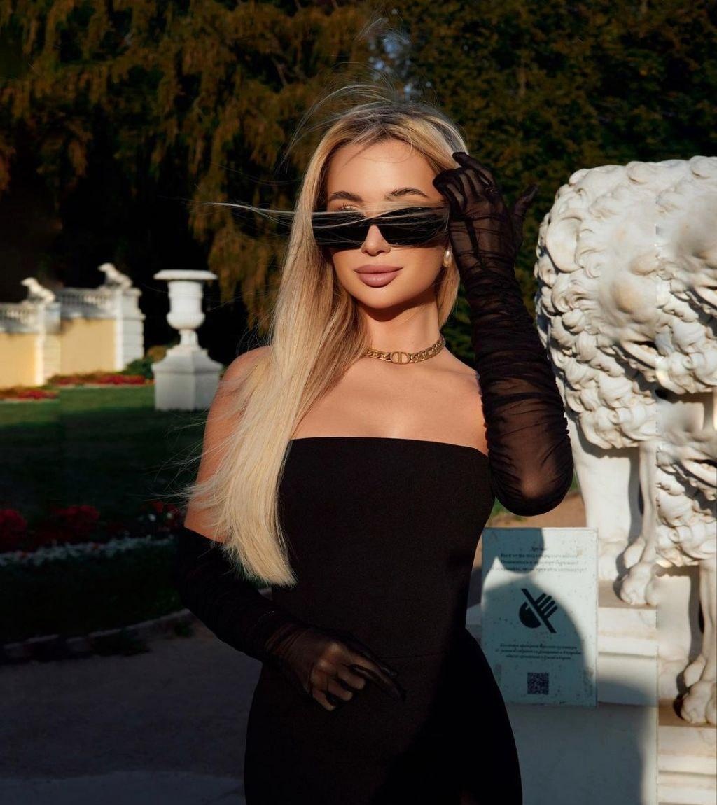 Юлия привлекальеная девушка из Жуковка цена от 4000 руб