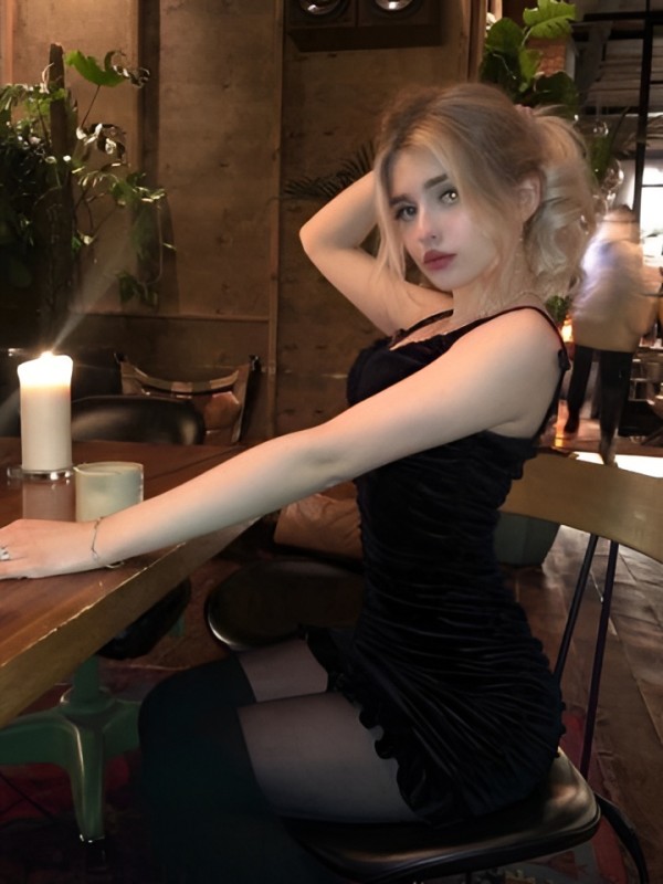 Милана привлекательная девушка из Жуковка цена от 1500 руб