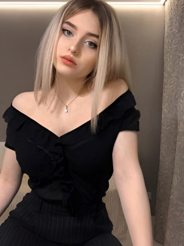 Владислава привлекательная девушка из Жуковка цена от 1500 руб